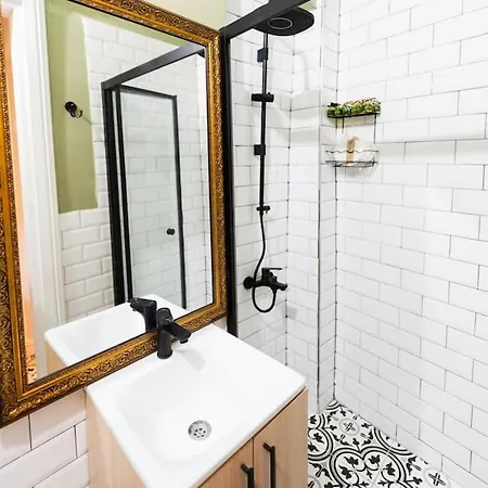 Istiklal Yakininda Yenilenmis Appartement *